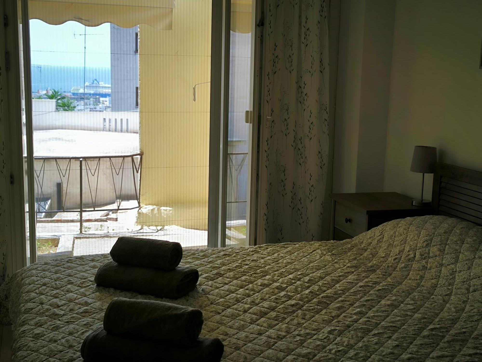 Port View, Veranda, 80 Sqm, Spacious Place For 6 Tessalónica Exterior foto